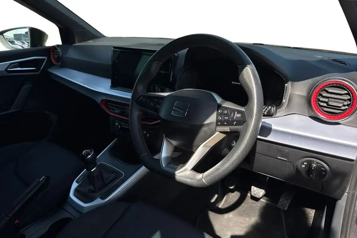 2023-seat-arona-10-tsi-fr-big-13