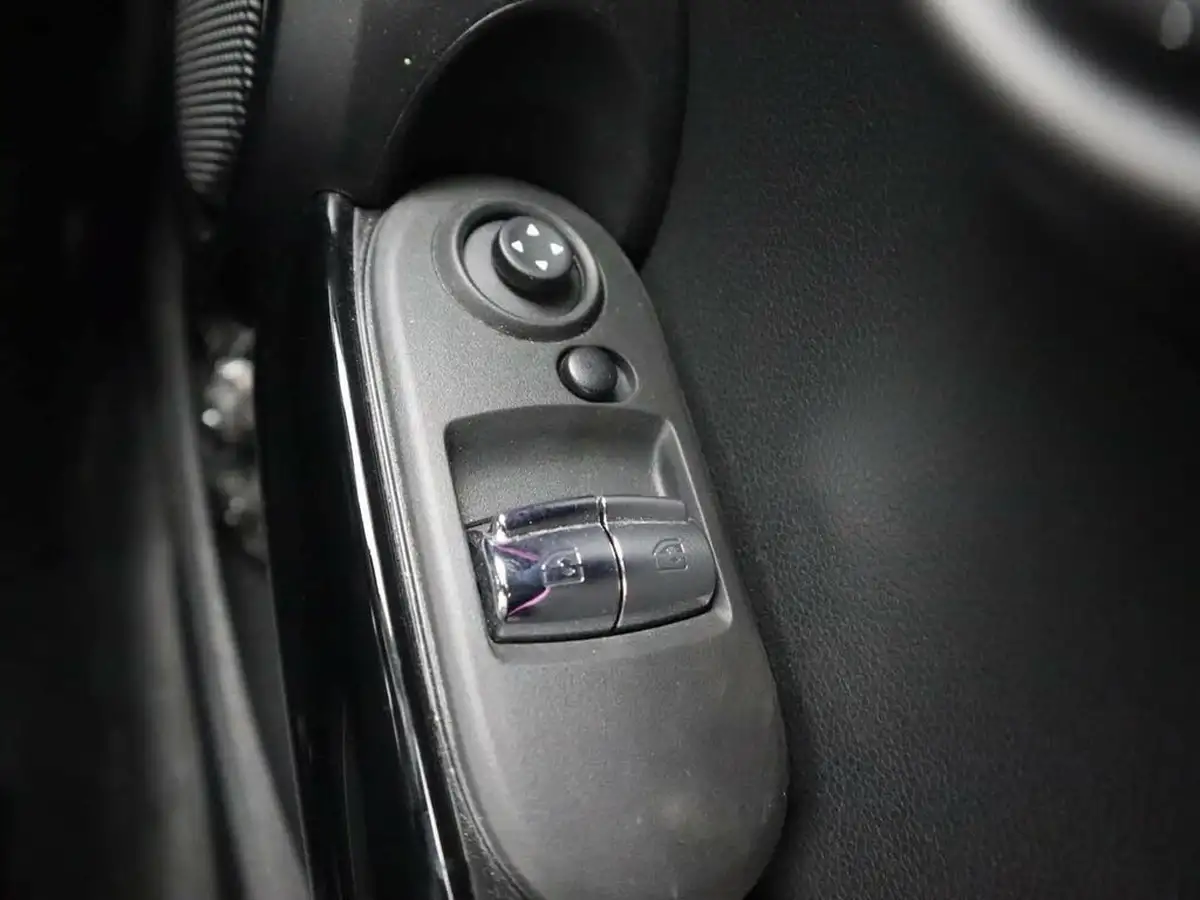 2022-mini-cooper-15-cooper-classic-hatchback-3d-auto-big-35