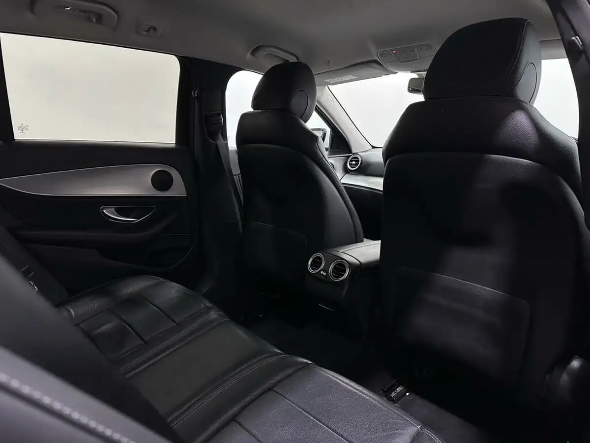 2017-mercedes-benz-e-class-20d-e220d-se-ss-estate-5d-big-40