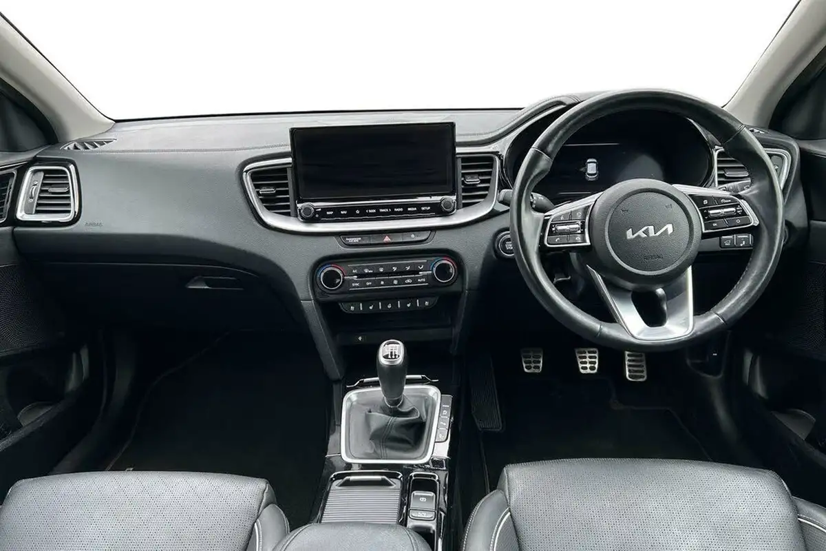 2021-kia-xceed-15-t-gdi-4-big-8