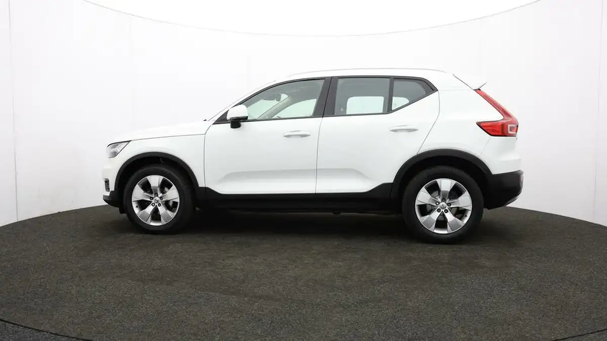 2020-volvo-xc40-20td-d3-momentum-geartronic-big-68