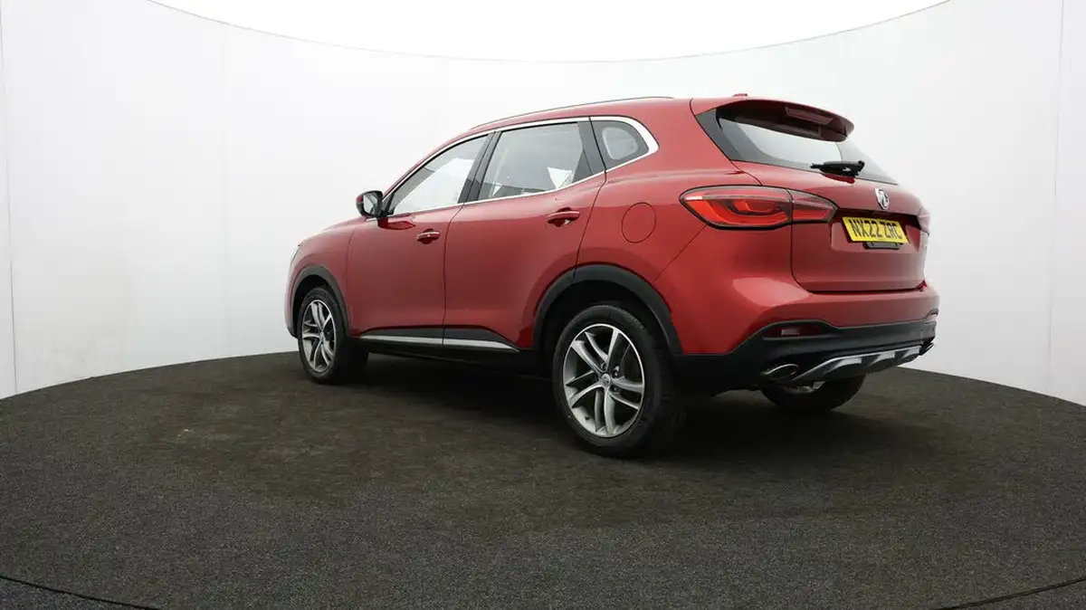 2022-mg-hs-15t-gdi-exclusive-162ps-big-78