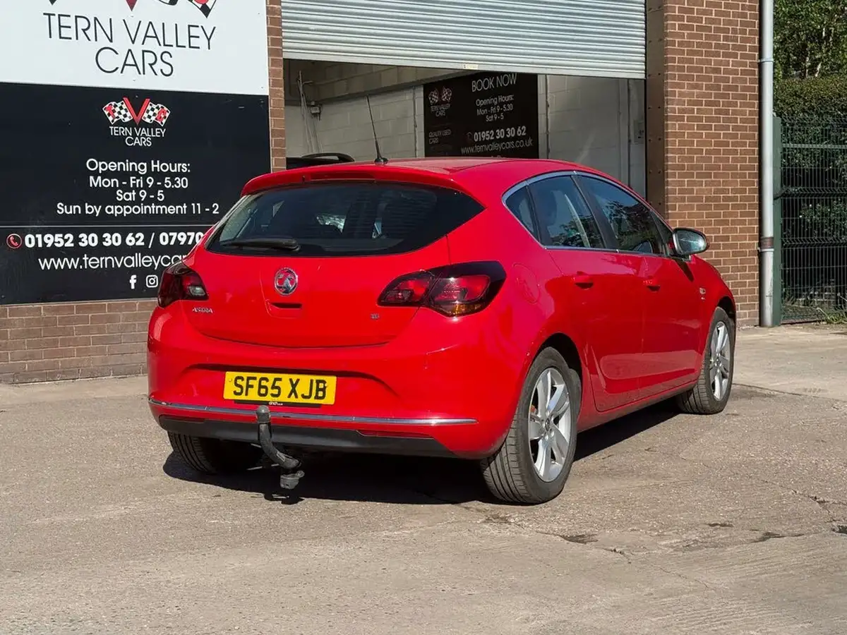 2015-vauxhall-astra-16-sri-115ps-hatchback-auto-big-72