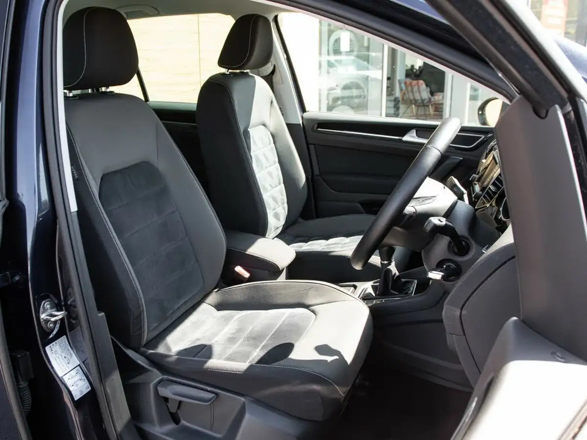 2014-volkswagen-golf-sv-20tdi-gt-big-28