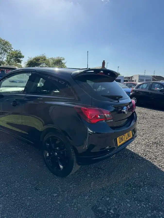 2017-vauxhall-corsa-14i-limited-edition-75ps-ecoflex-3d-big-11