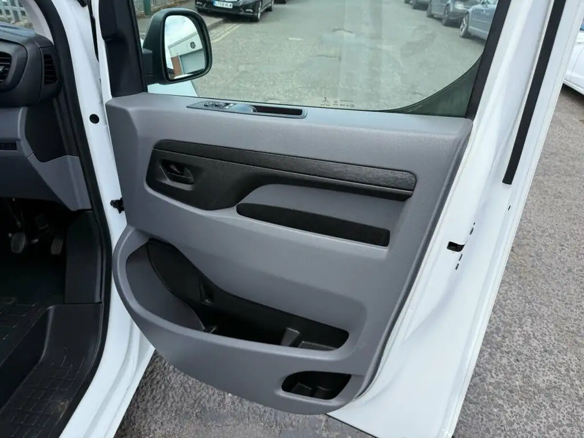 2019-citroen-dispatch-16bluehdi-x-m-1000-115pseu6-ss-big-18