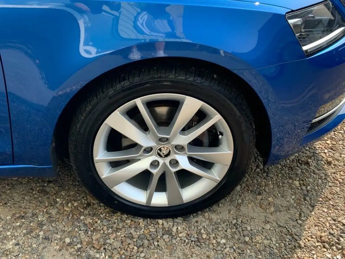 2017-skoda-octavia-20tdi-se-l-hatchback-dsg-big-51
