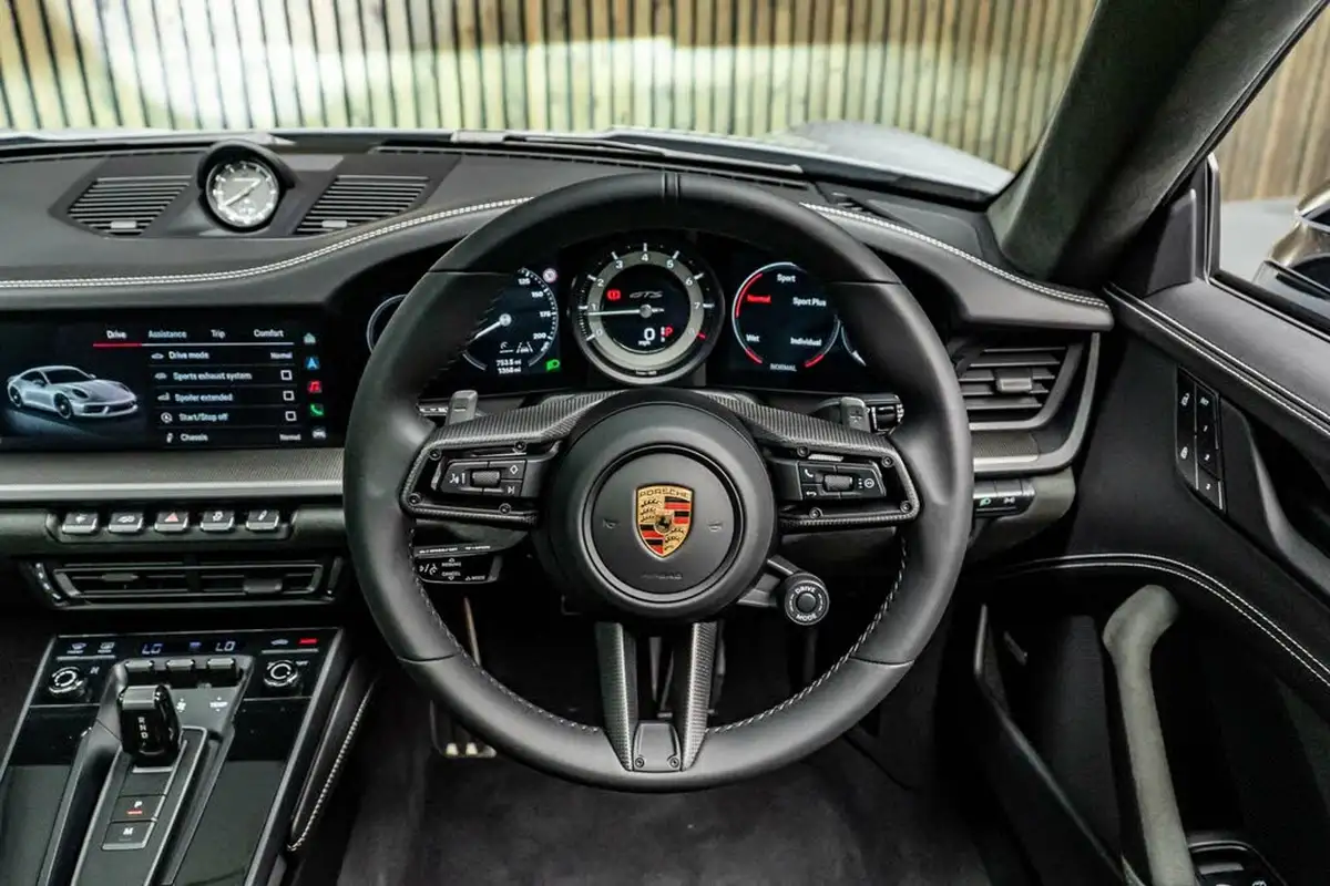 2022-porsche-911-30-carrera-gts-coupe-pdk-big-25
