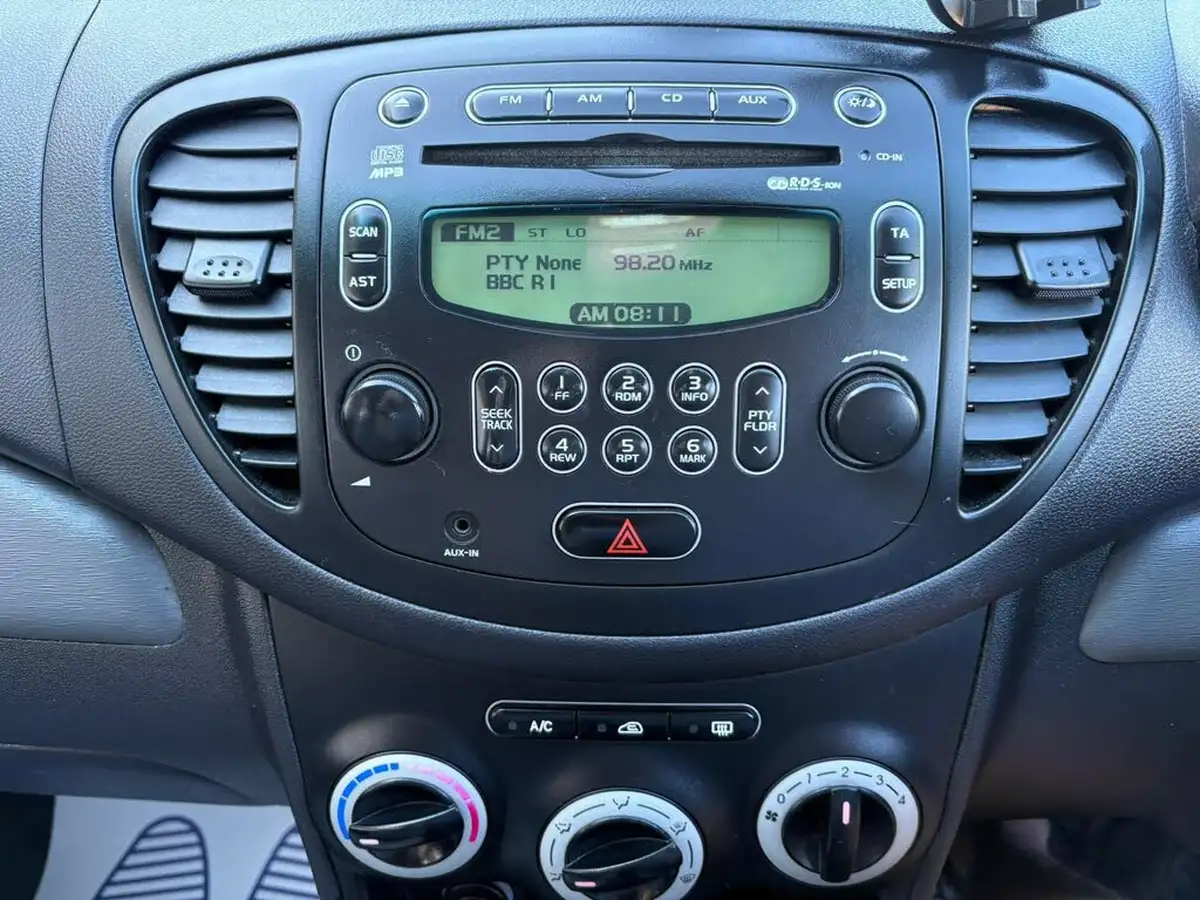 2009-hyundai-i10-12-classic-big-14