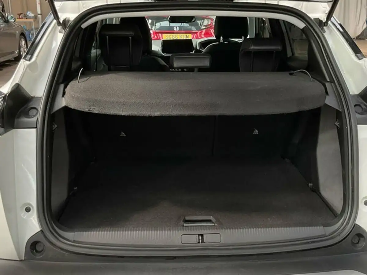 2022-peugeot-2008-suv-12-puretech-allure-premium-130bhp-eat8-big-4