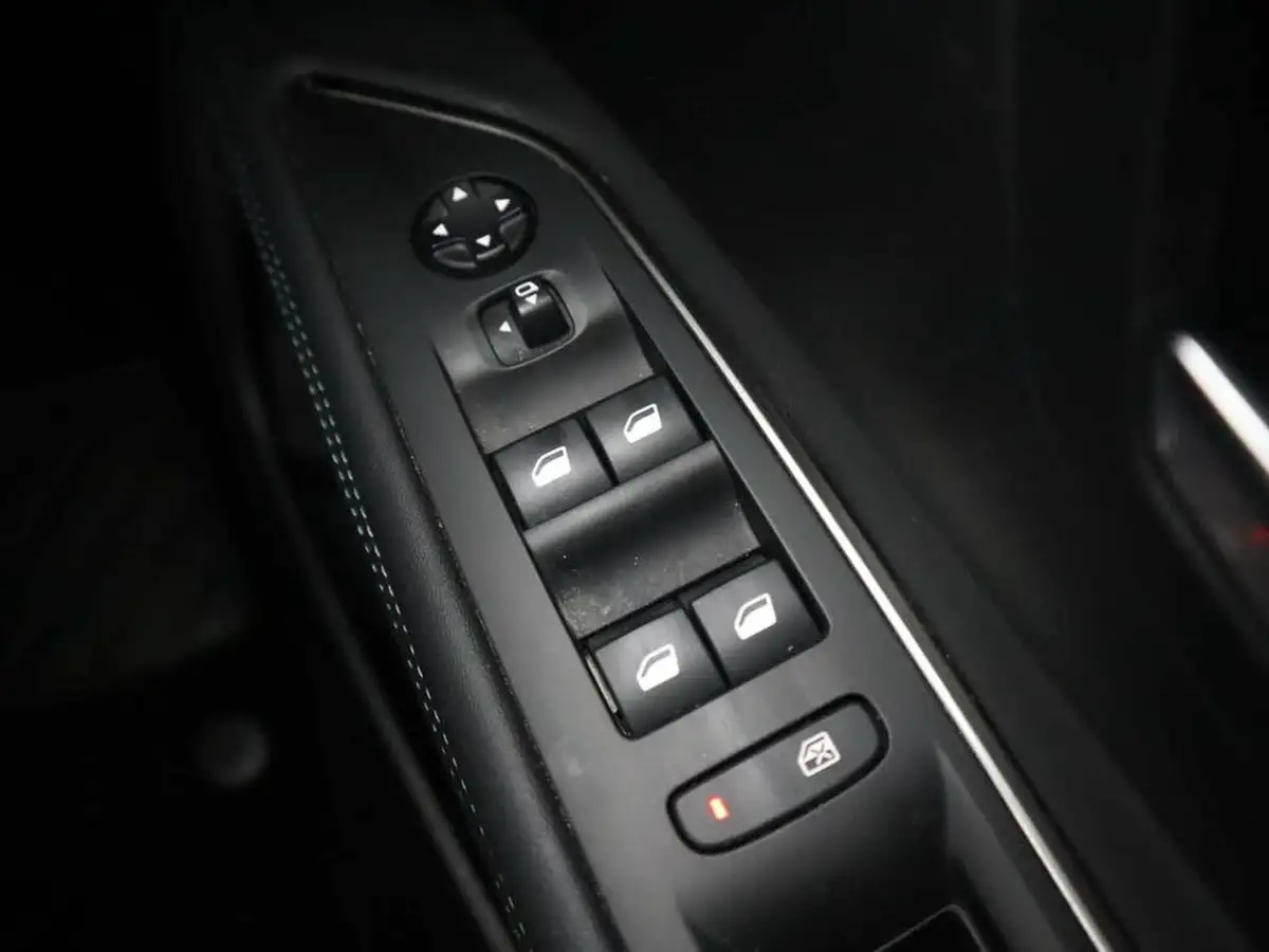 2021-peugeot-3008-suv-16-puretech-allure-premium-225bhp-hybrid-big-40