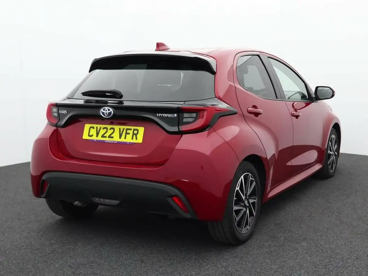 2022-toyota-yaris-15-vvt-i-design-big-5