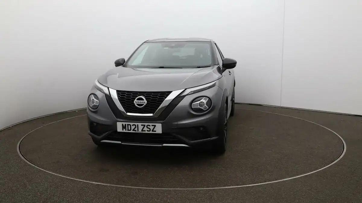 2021-nissan-juke-10-dig-t-tekna-dct-big-36