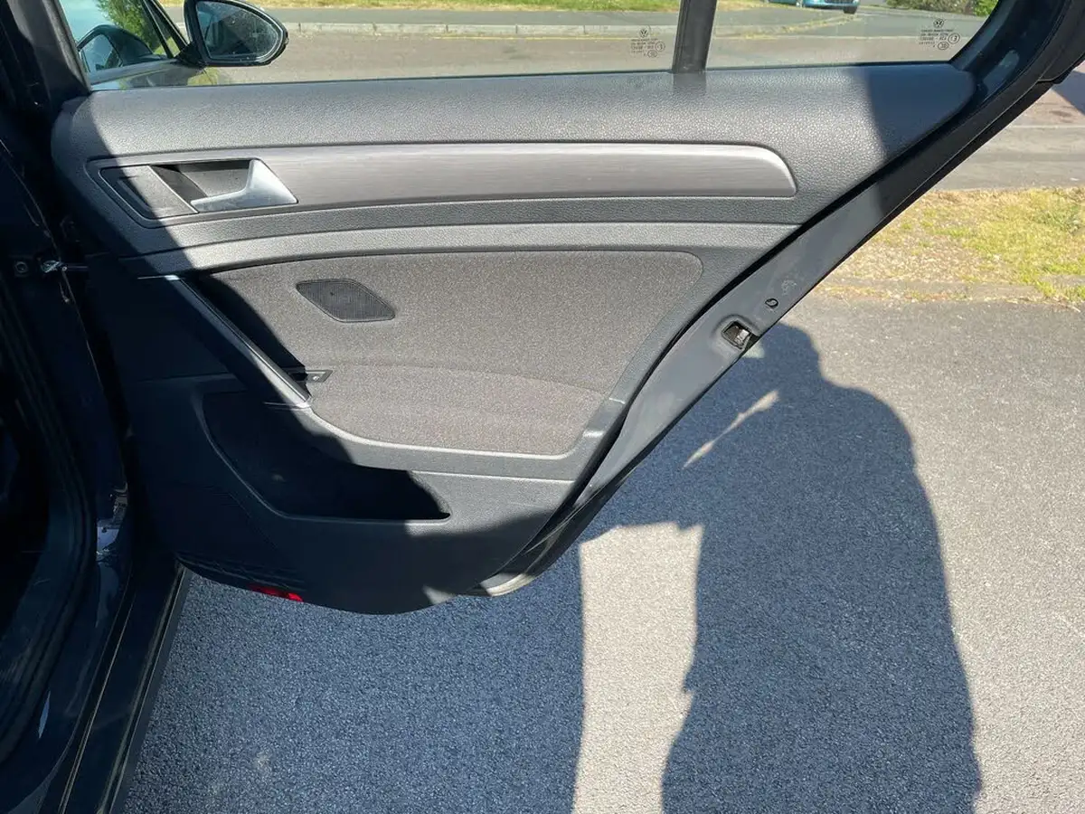 2020-volkswagen-golf-e-e-golf-big-28