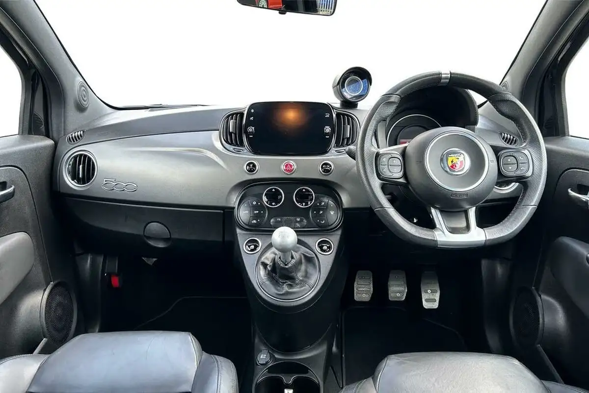 2022-abarth-595-14-tjet-turismo-big-8