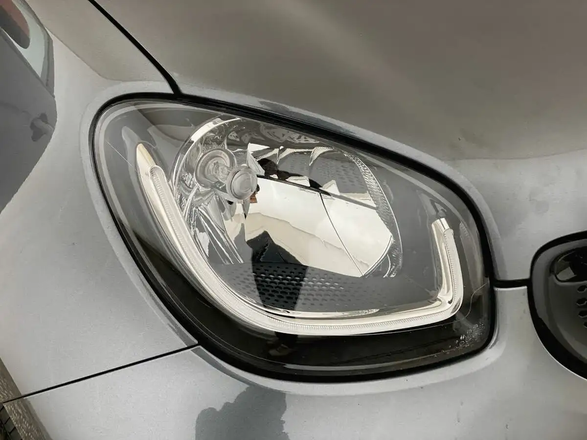 2015-smart-forfour-09-edition-1-big-35