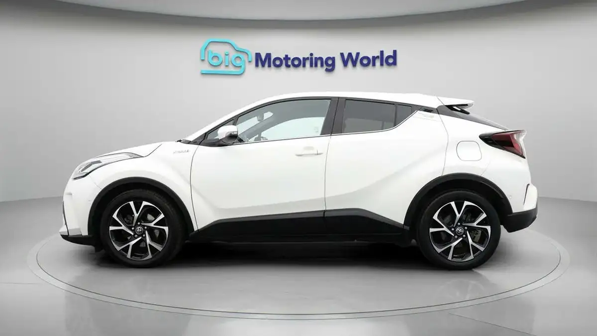 2020-toyota-c-hr-18-vvt-i-design-big-3