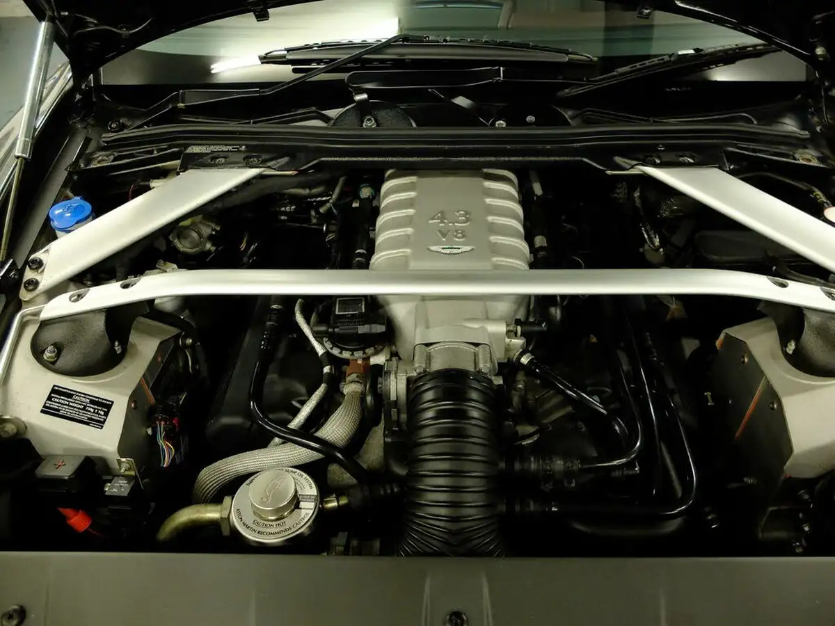2008-aston-martin-vantage-43-coupe-big-12