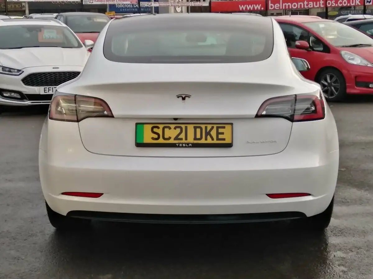 2021-tesla-model-3-e-long-range-4x4-big-3