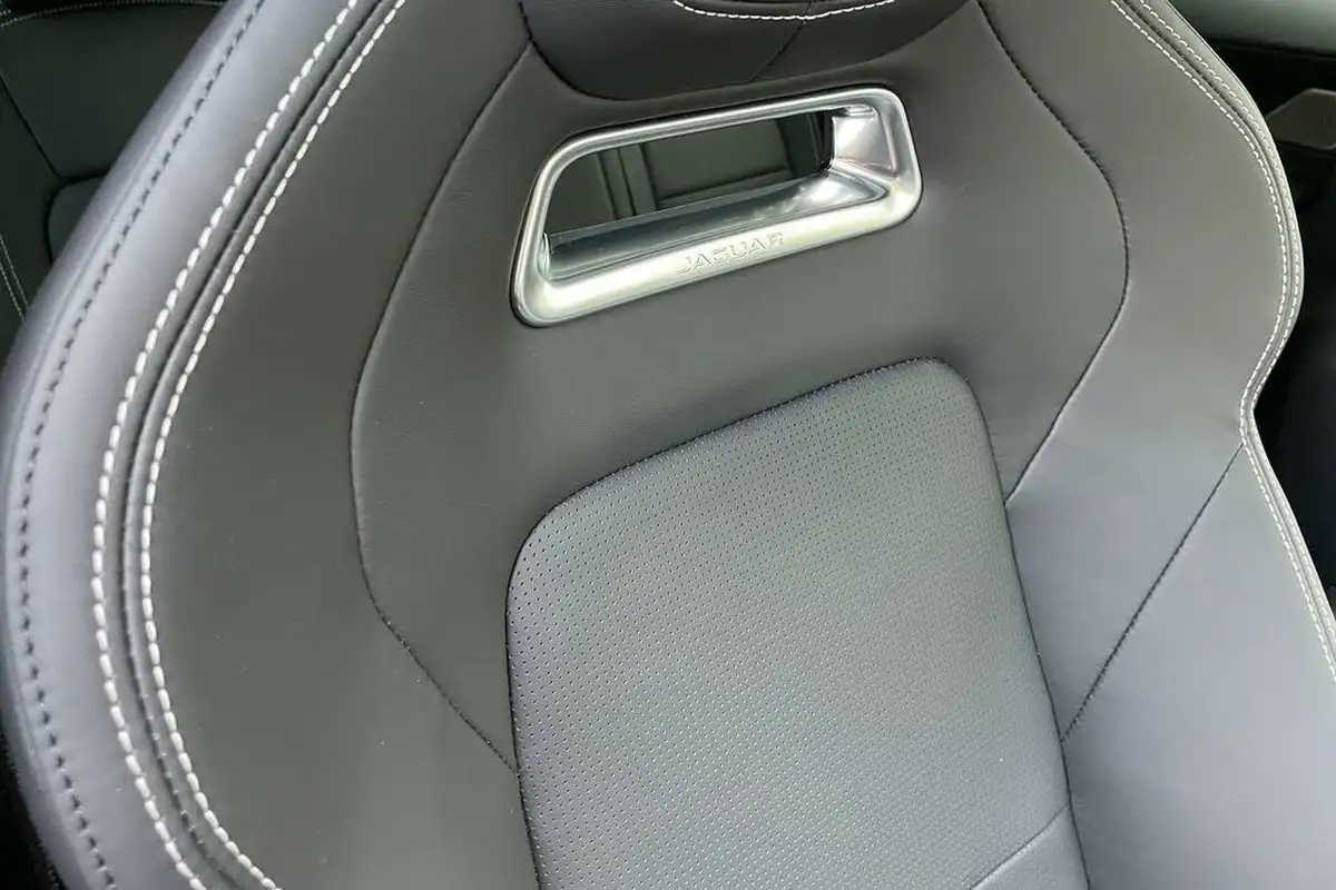2024-jaguar-i-pace-ev400-400-sport-big-34