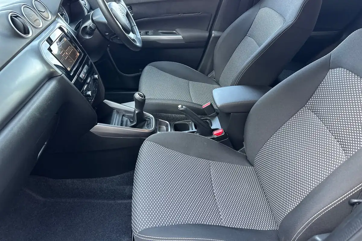 2019-suzuki-vitara-10-boosterjet-sz-t-big-6