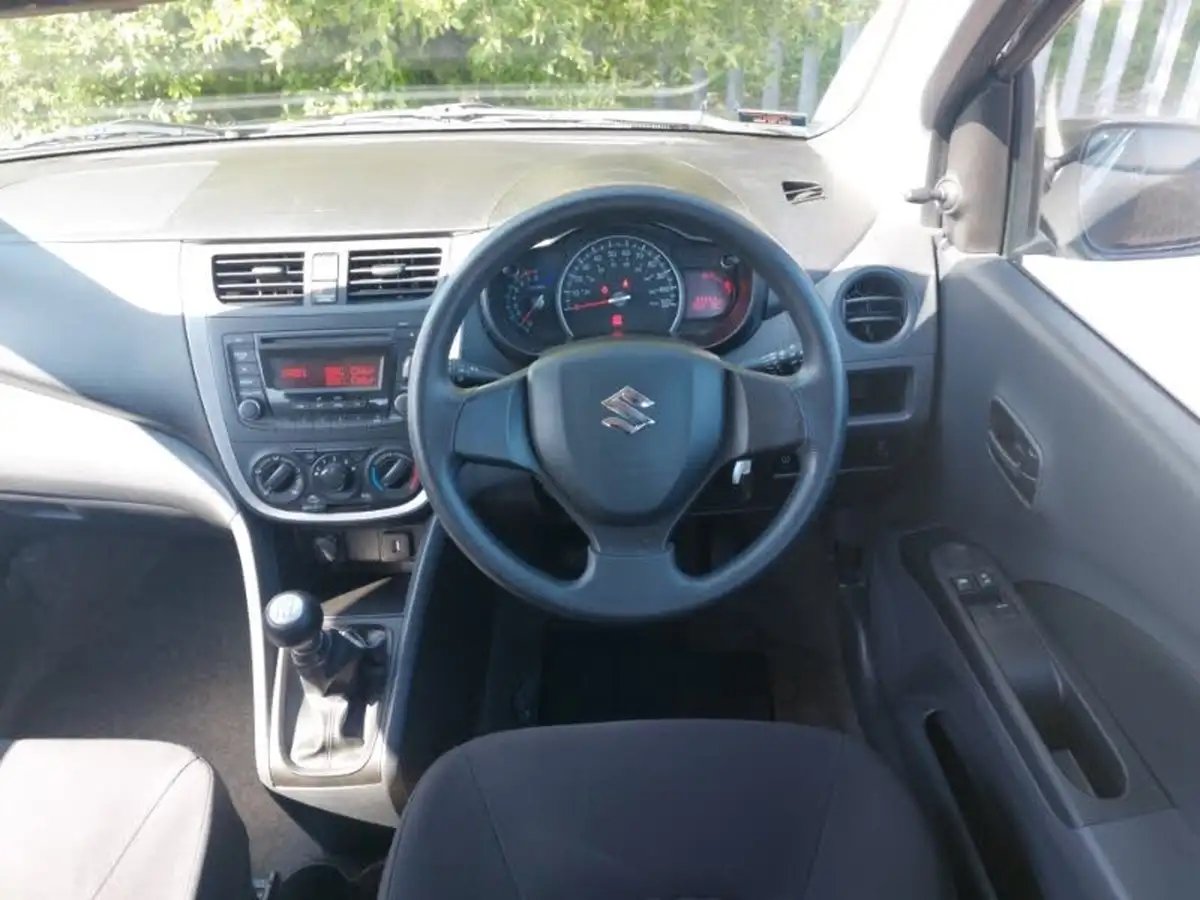 2016-suzuki-celerio-10-sz2-big-6