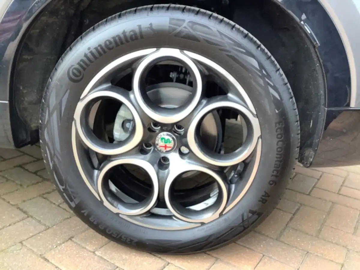 2023-alfa-romeo-tonale-15-ti-big-6
