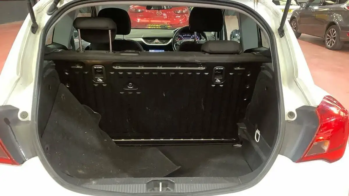 2015-vauxhall-corsa-12-limited-edition-3d-big-4