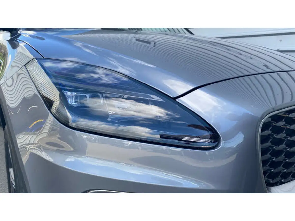 2022-jaguar-e-pace-20-d165-r-dynamic-se-big-16
