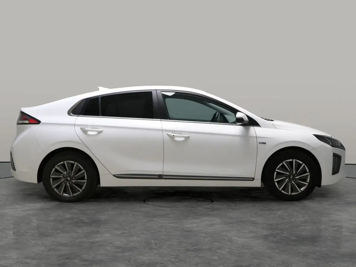 2021-hyundai-ioniq-e-premium-se-electric-100kw-big-11