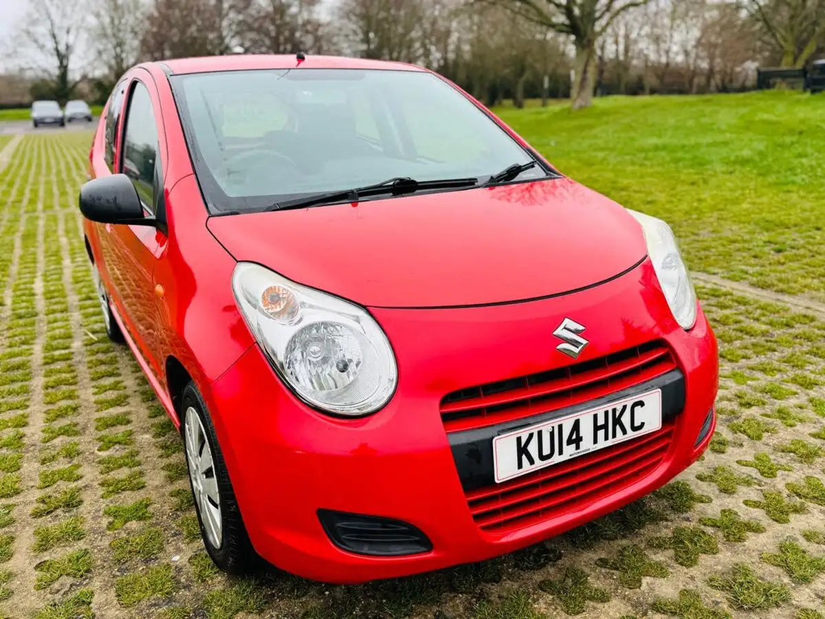 2014-suzuki-alto-10-sz-big-0