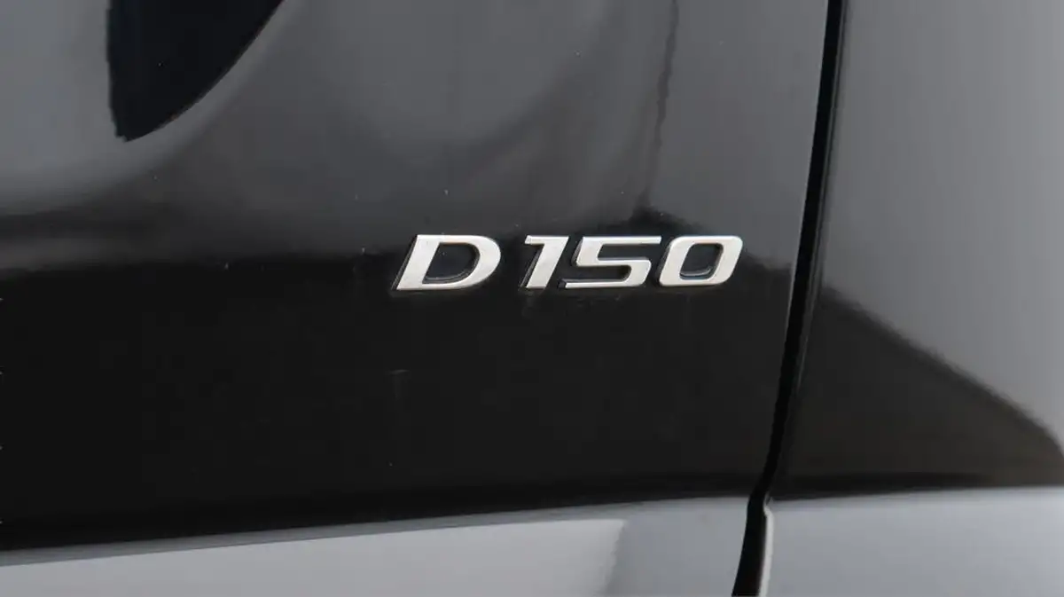 2019-jaguar-e-pace-20-i4d-150ps-big-23