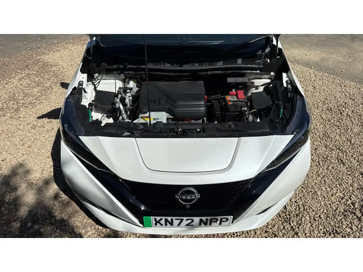 2022-nissan-leaf-e-tekna-39kwh-big-7