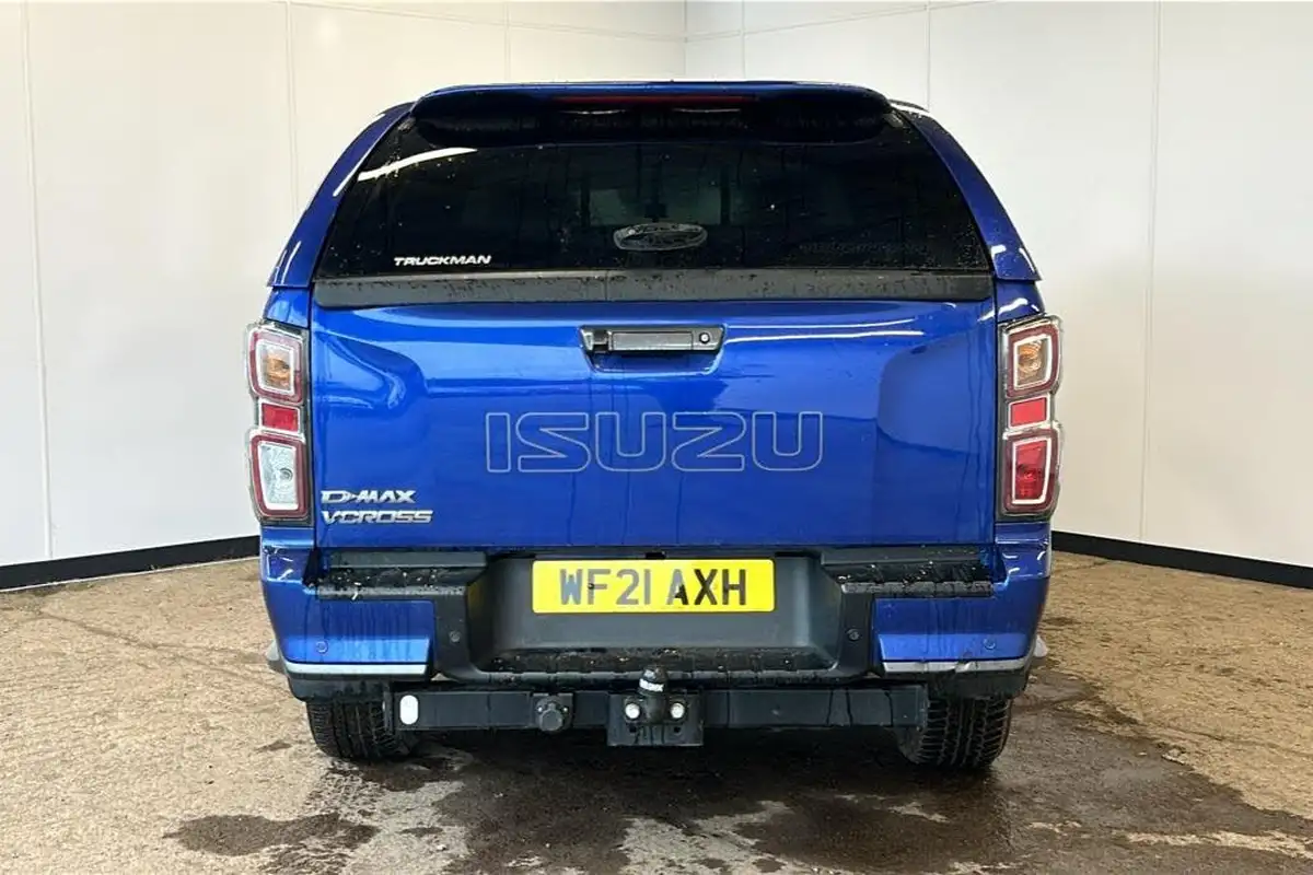 2021-isuzu-d-max-19td-v-cross-auto-big-7