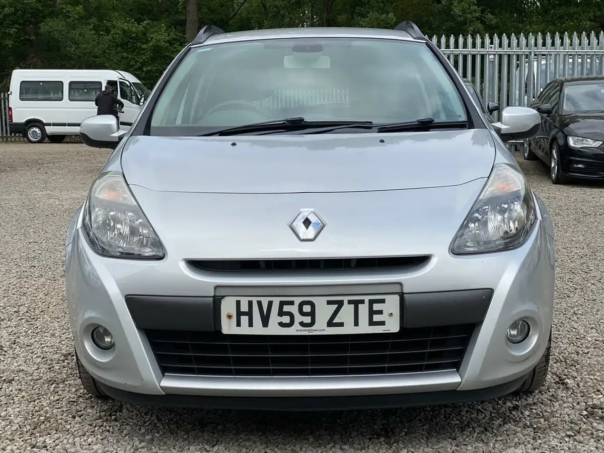 2010-renault-clio-12-dynamique-75bhp-sport-tourer-5d-big-18