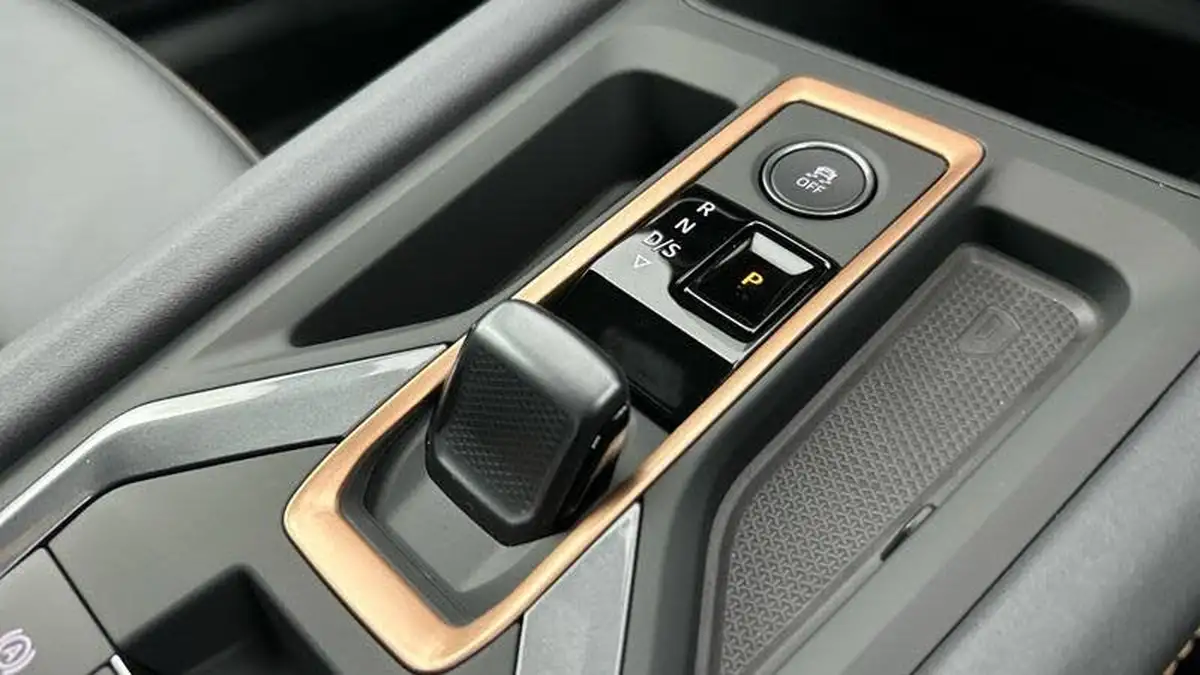 2025-cupra-formentor-15-etsi-v3-big-6