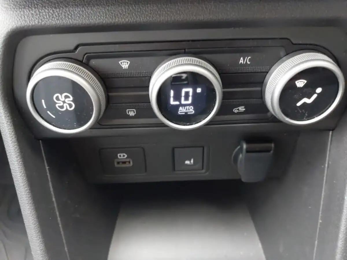 2024-dacia-jogger-16-tce-extreme-big-15