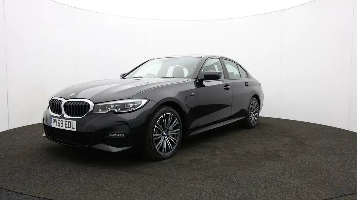 2019-bmw-3-series-20-330e-m-sport-plus-pack-big-62