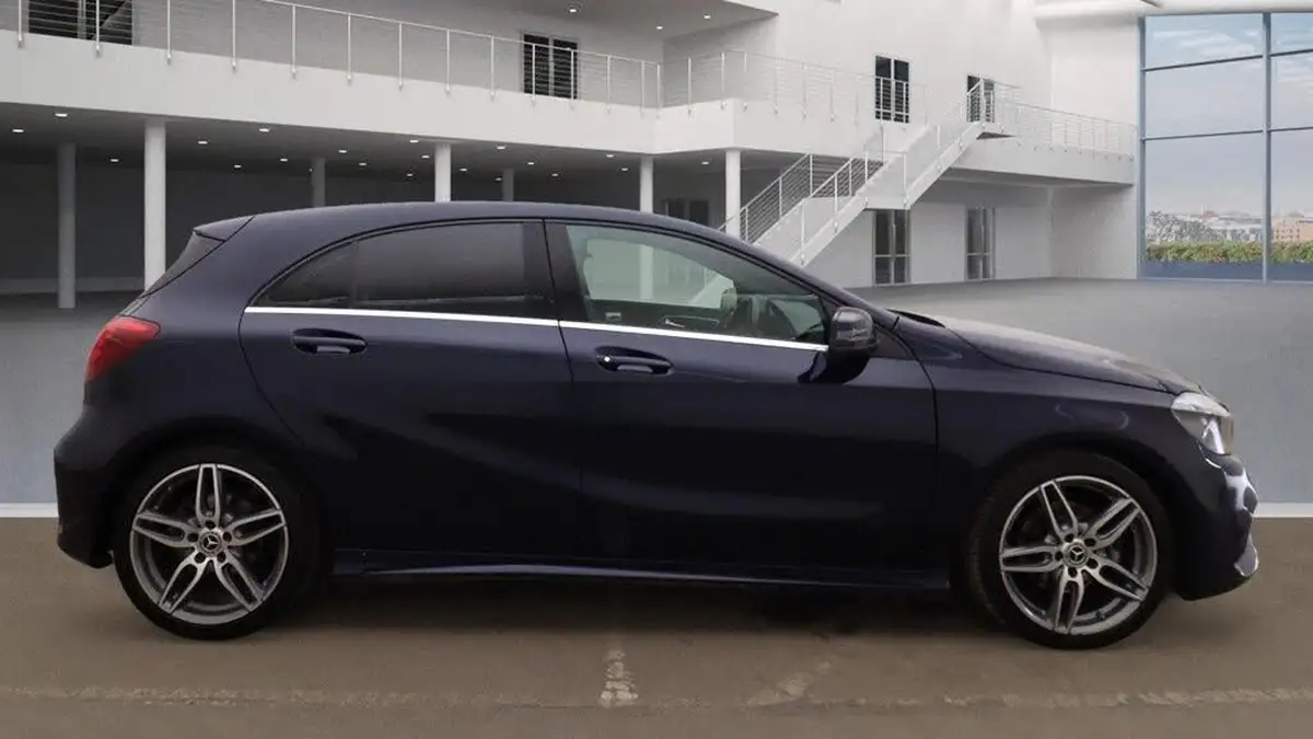 2018-mercedes-benz-a-class-15d-a180d-amg-line-109ps-ss-hatchback-5d-7g-dct-big-8