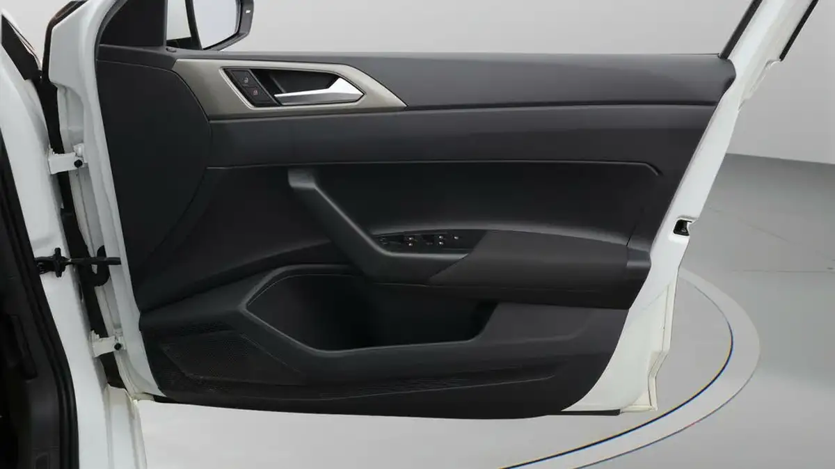 2020-volkswagen-polo-10-match-big-15