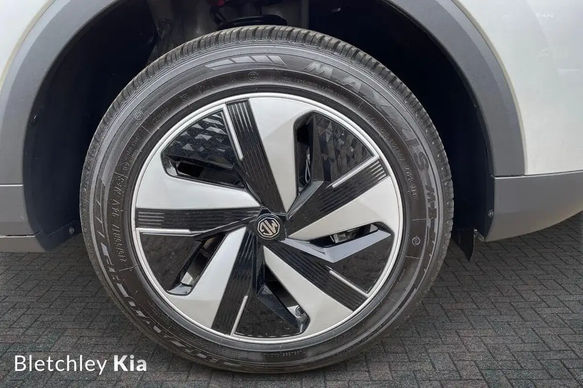 2024-mg-zs-suv-e-trophy-connect-ev-156ps-long-range-big-5