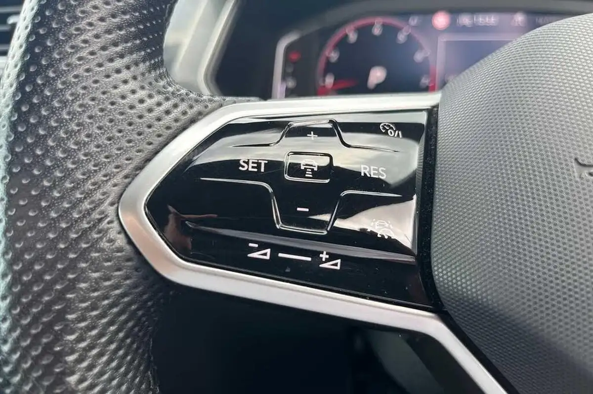 2023-volkswagen-tiguan-20-tsi-r-line-190ps-big-14