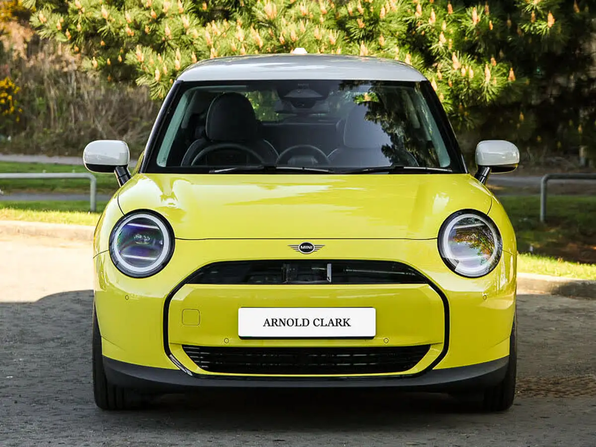 2024-mini-cooper-e-cooper-e-classic-big-15