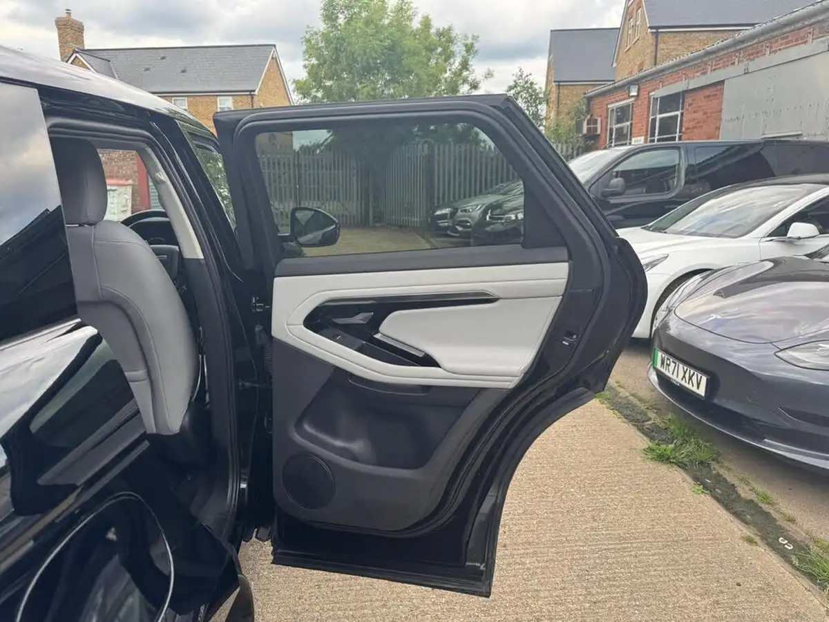 2020-land-rover-range-rover-evoque-20-d150-s-awd-auto-big-34