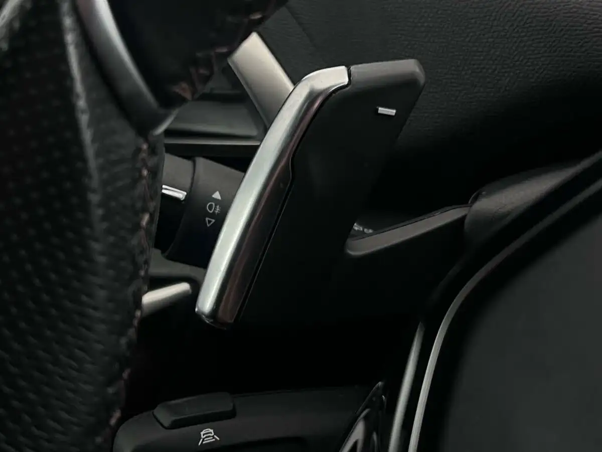 2022-peugeot-5008-suv-12-puretech-gt-premium-big-27