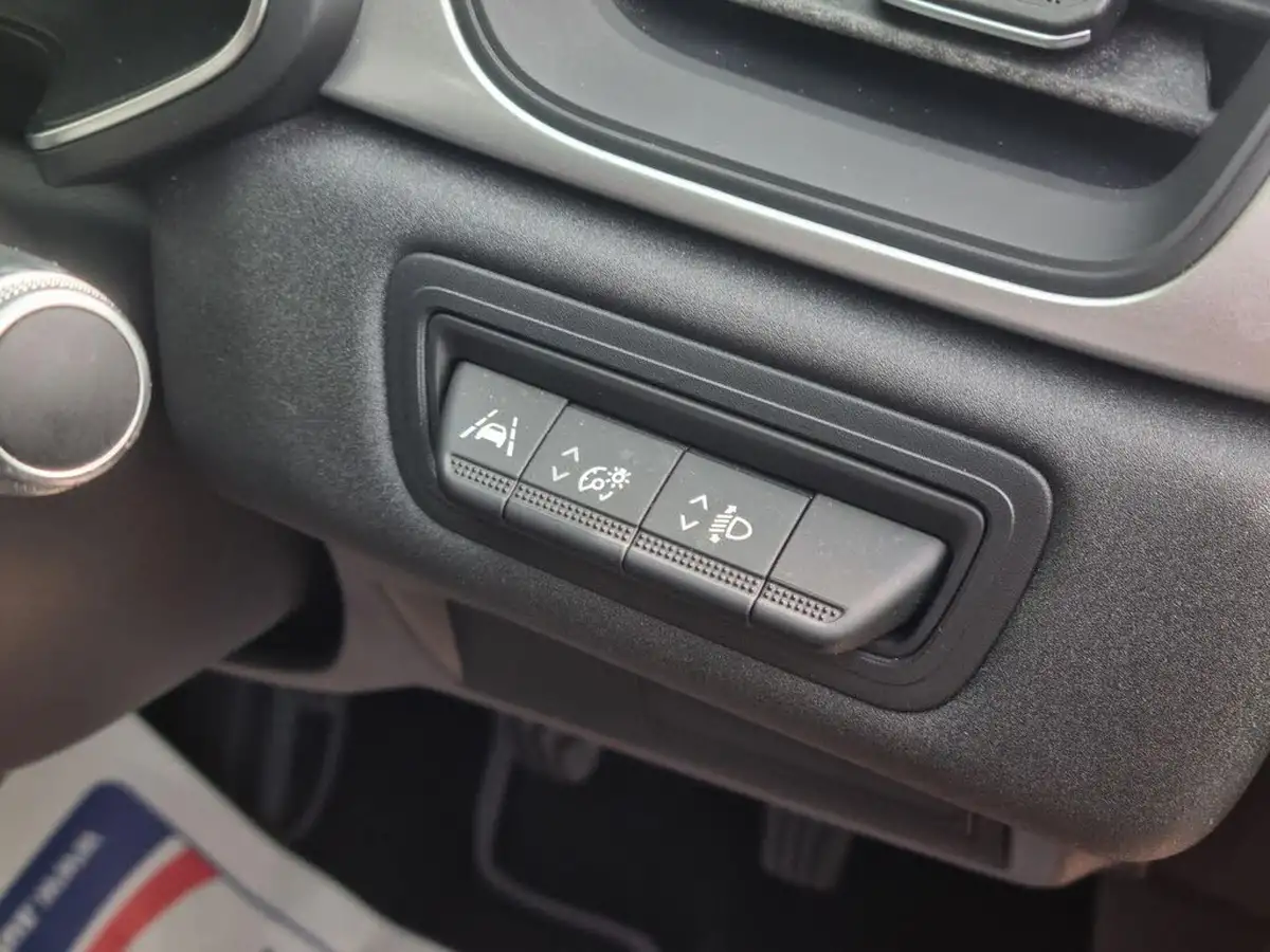 2020-renault-captur-13-tce-iconic-130bhp-big-6