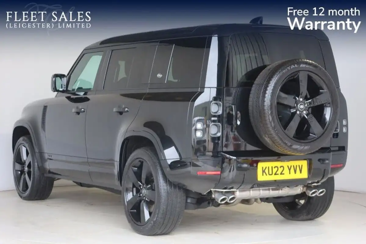 2022-land-rover-110-defender-50-p525-v8-big-3