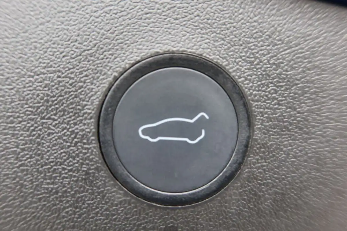 2021-tesla-model-3-e-standard-plus-big-9