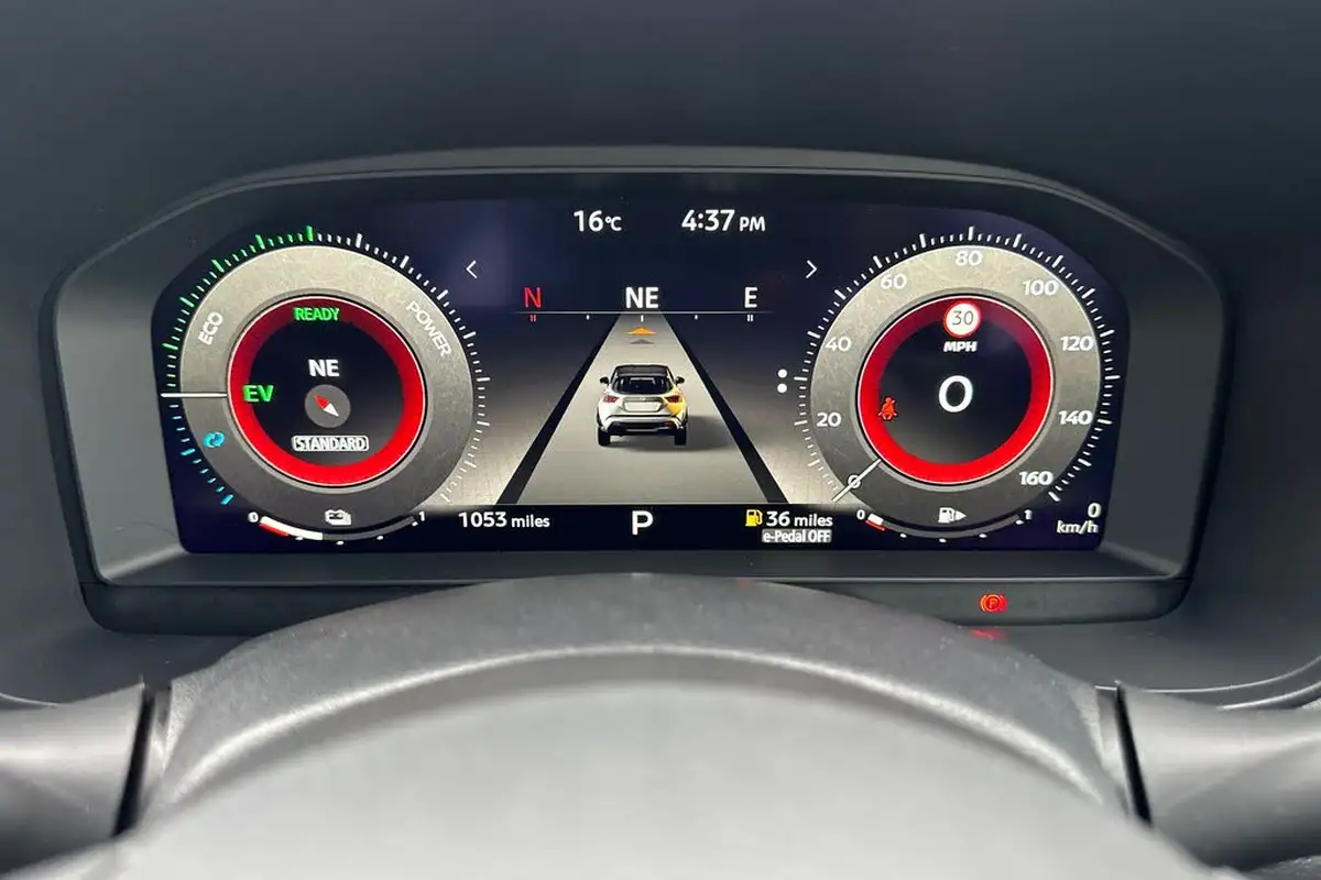 2025-nissan-juke-16-hybrid-n-connecta-big-33