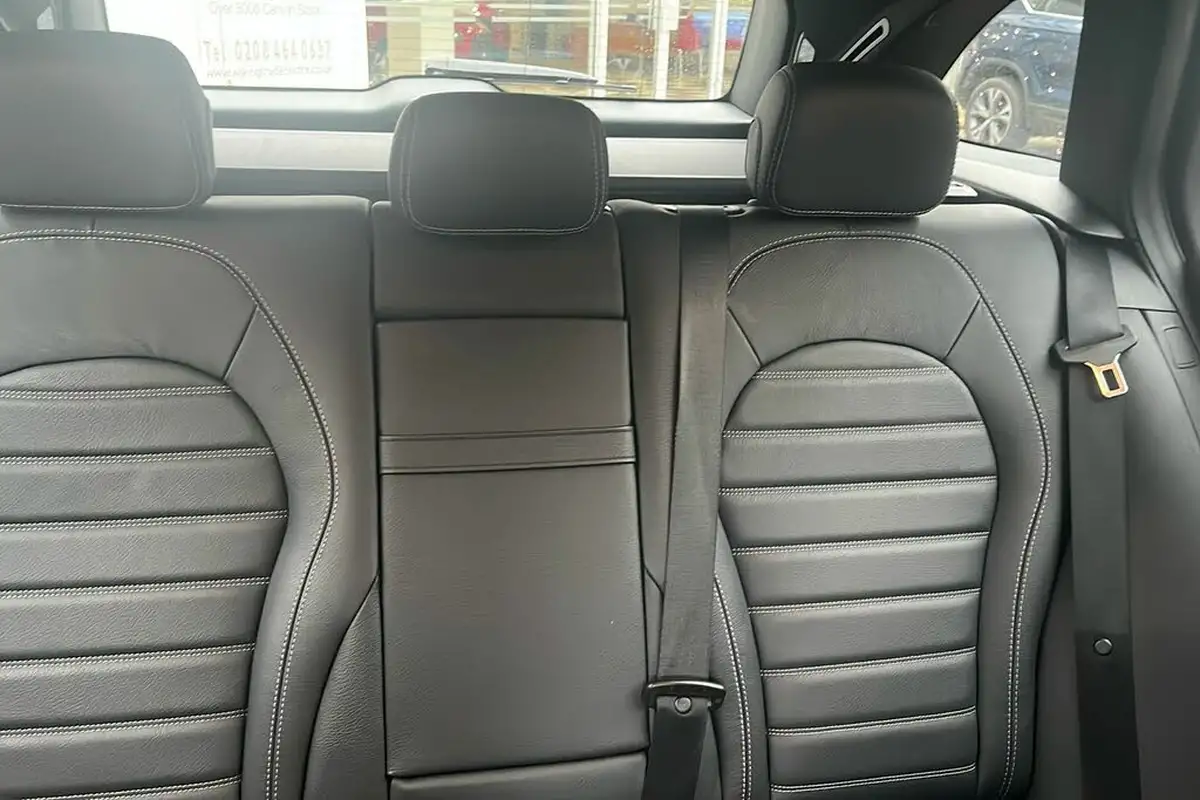 2021-mercedes-benz-c-class-15-c200-amg-line-198ps-eq-boost-ss-estate-5d-1497cc-big-47